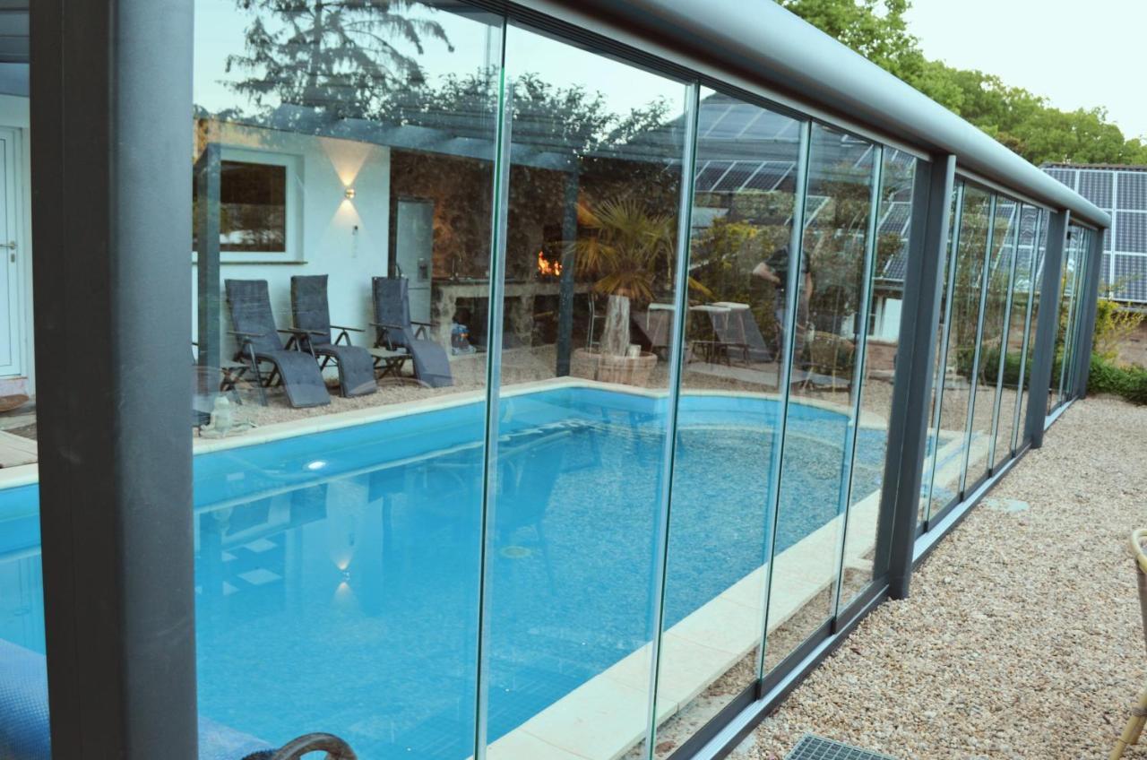 Wellness Apartments Sophienhoehe Am Teich Mechernich Luaran gambar