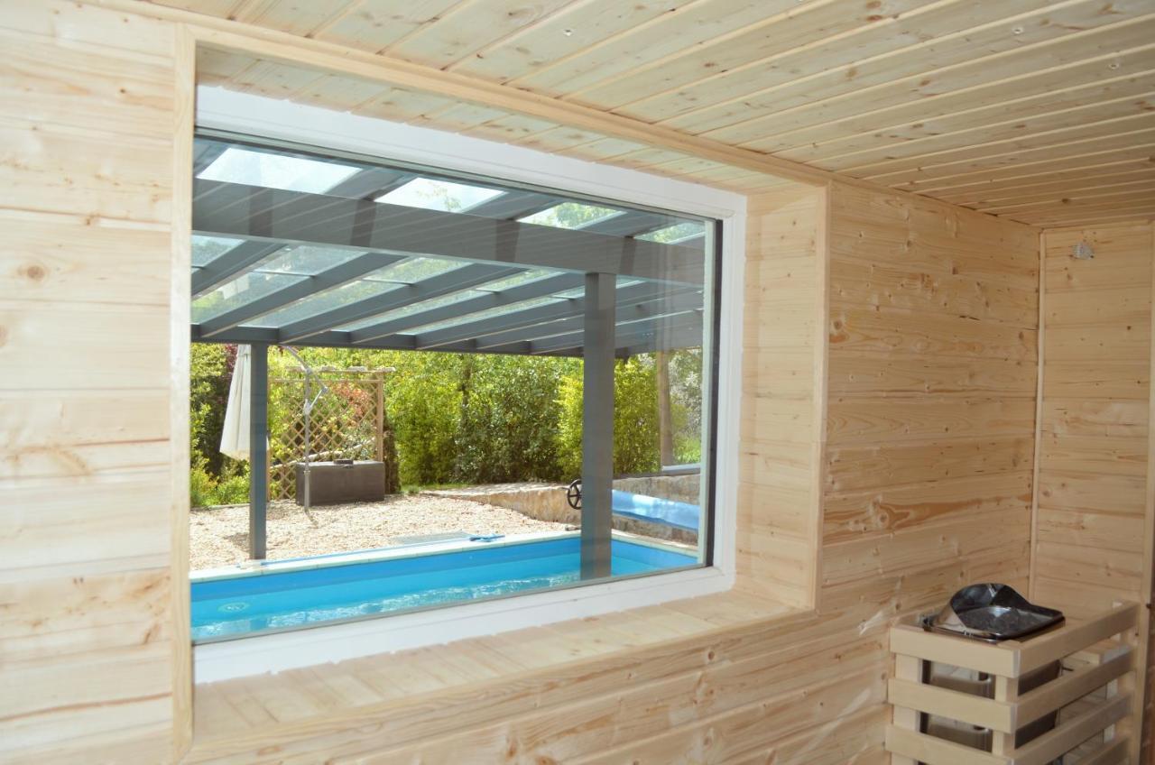Wellness Apartments Sophienhoehe Am Teich Mechernich Luaran gambar